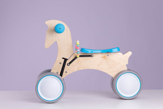 幼児のための6inch車輪のシラカバの丸太の揺り木馬のバランスのバイク