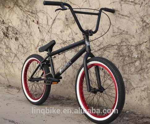 エントリー レベルBMX Freestyelのバイク、メンズ トリックは高い耐久性を自転車に乗ります